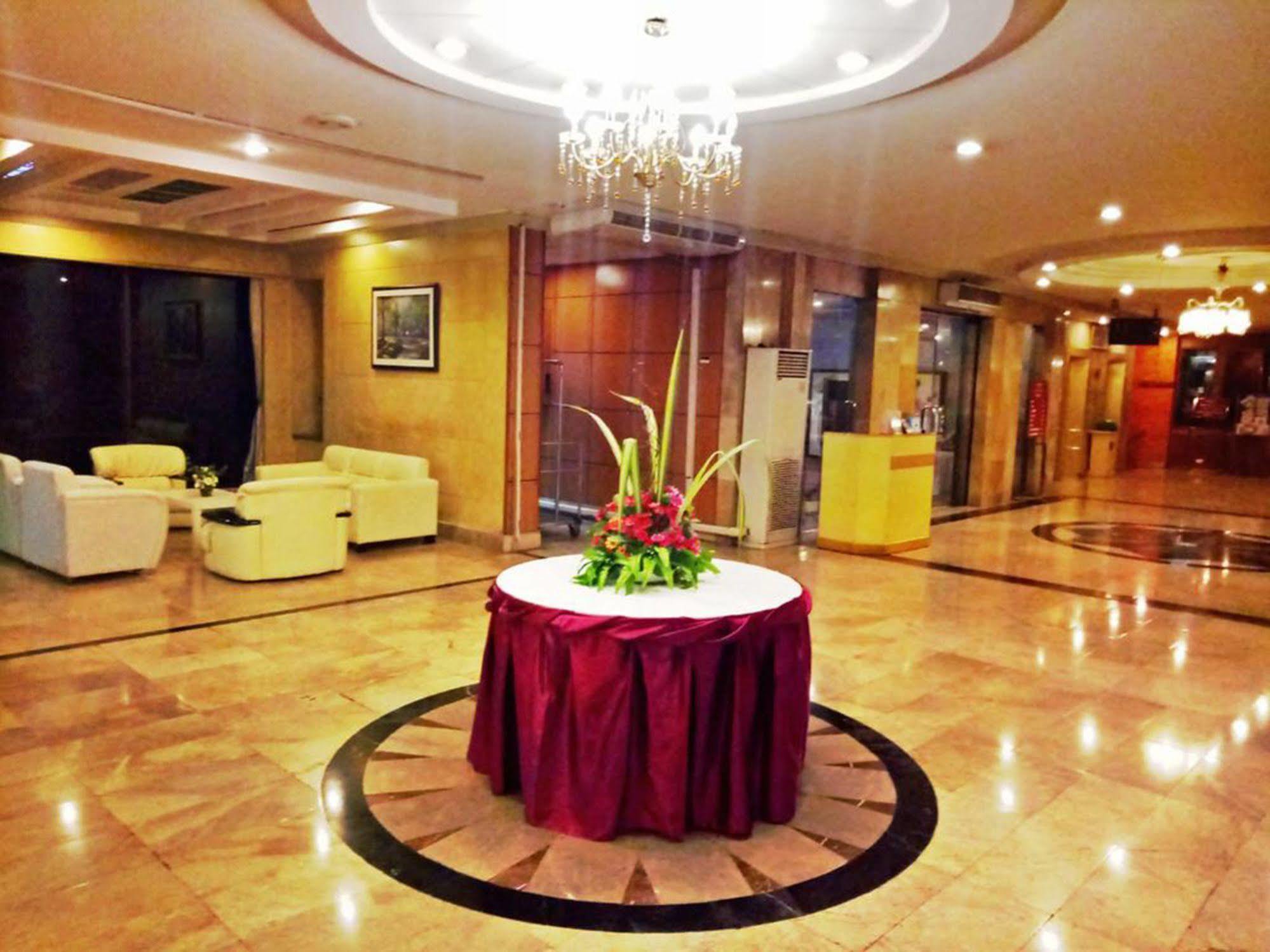 Sena Place Hotel Bangkok Exterior photo