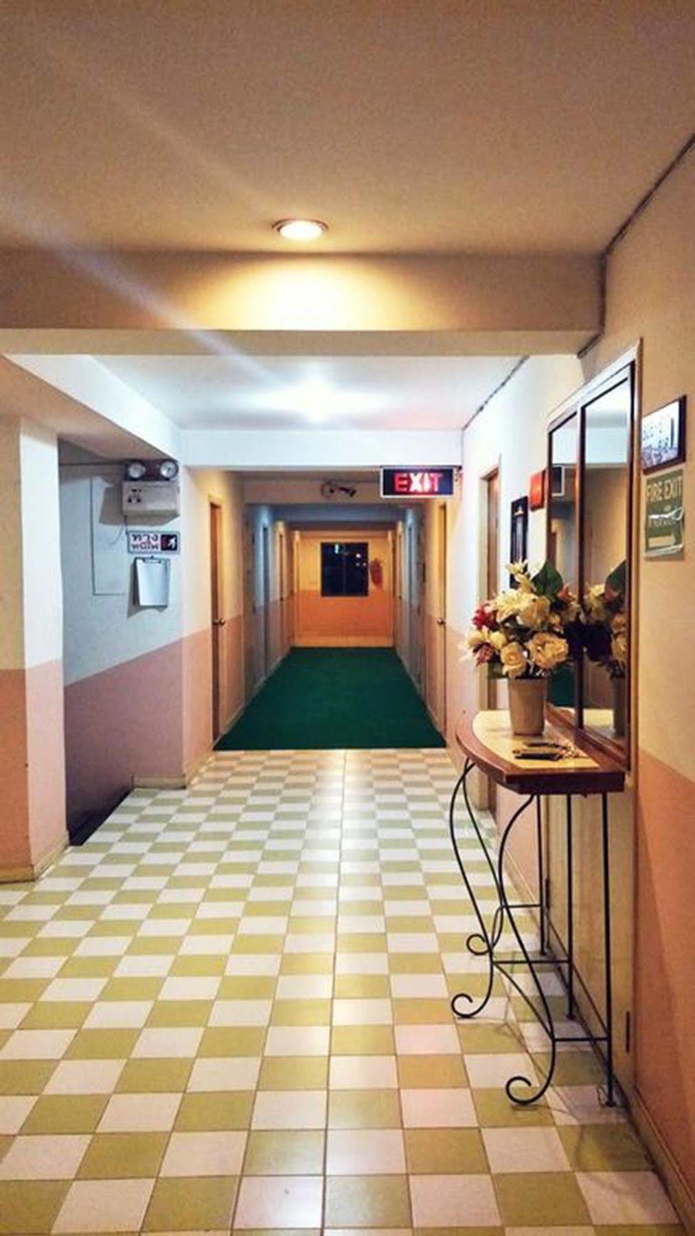 Sena Place Hotel Bangkok Exterior photo